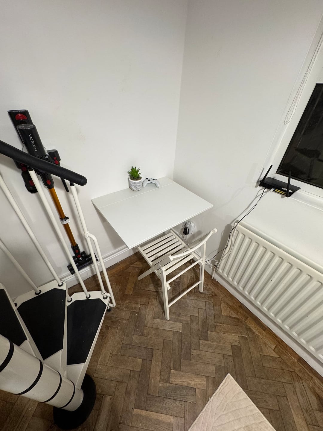 Stylish Private Coach House | Near Central London photo 14