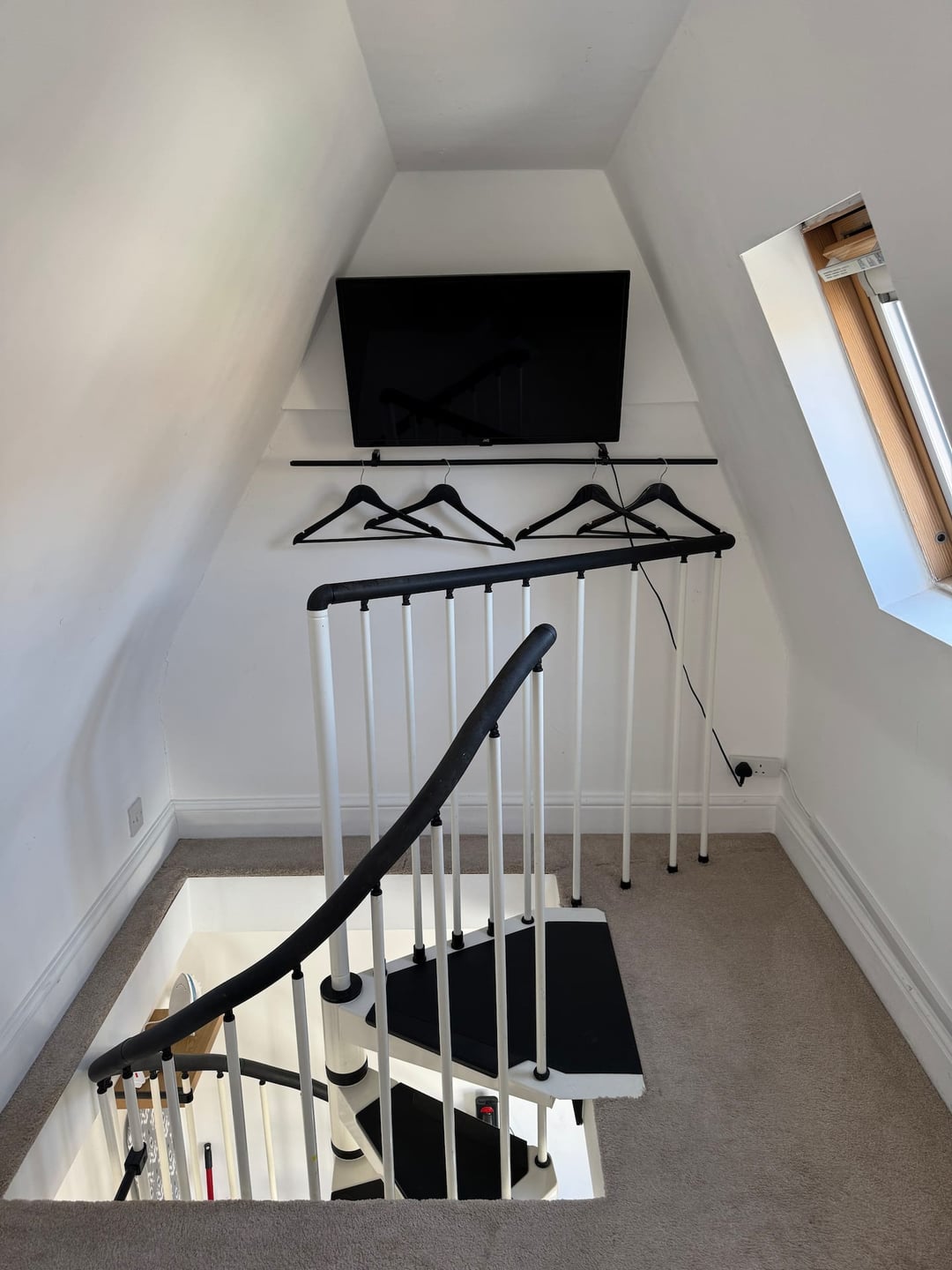 Stylish Private Coach House | Near Central London photo 18